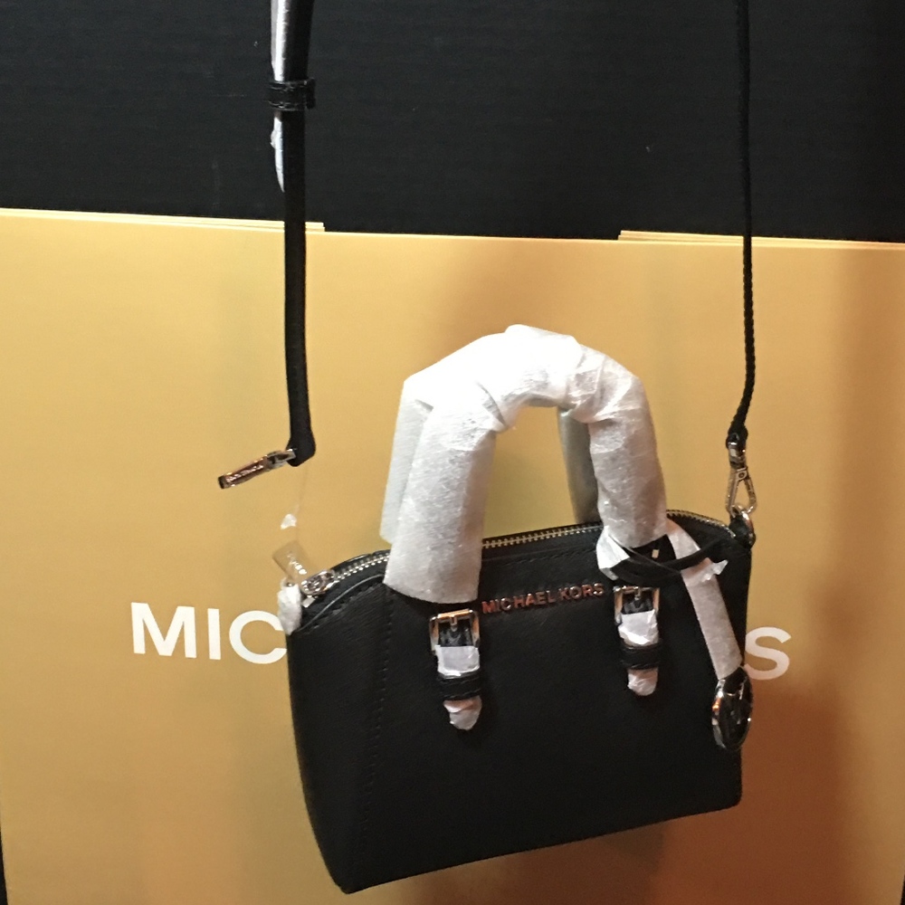 MICHAEL KORS MINI CROSSBODY - BLACK/SILVER - CUTE! - Picture 2 of 8